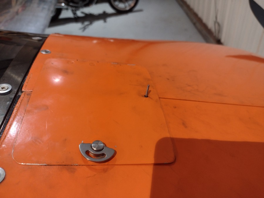 Fuel door pin catch.jpg